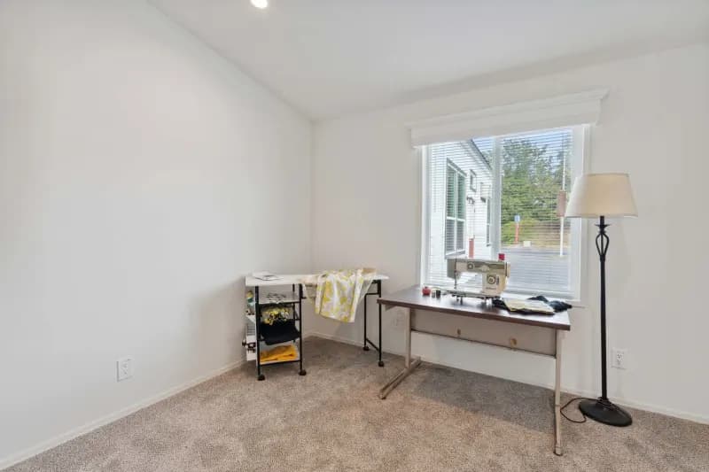 Hillcrest g818 interior home features