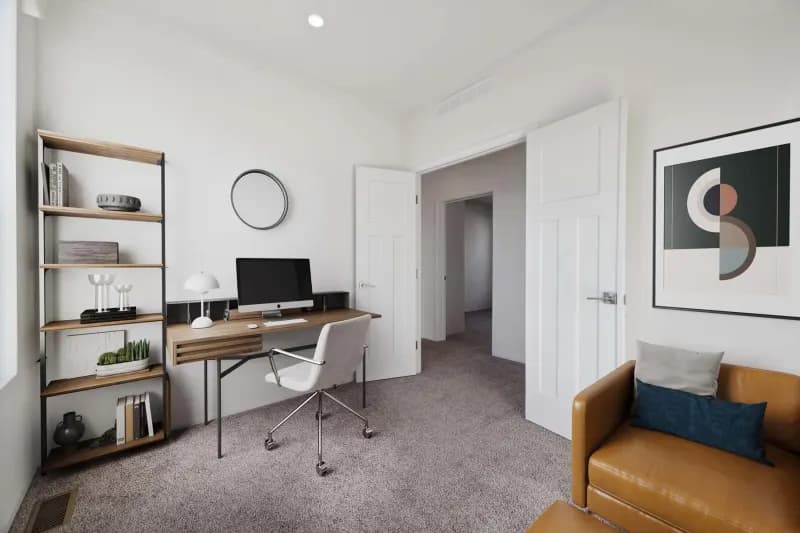 Hillcrest g827 interior home features