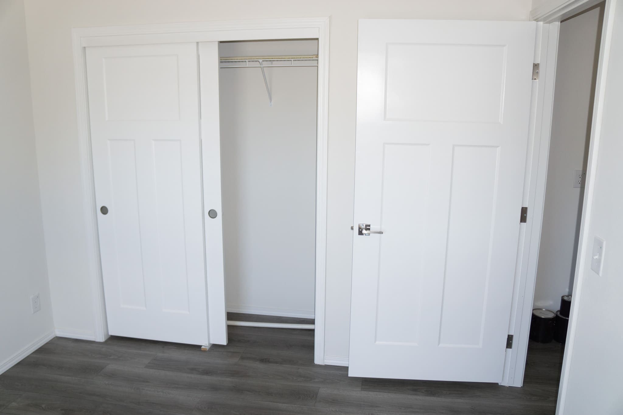 Ridgewood j423 interior and bedroom home features