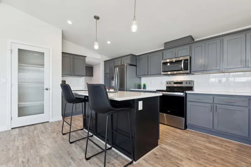 Hillcrest g818 kitchen home features