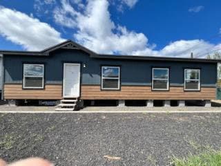 The opal (28483f) exterior and hero home features